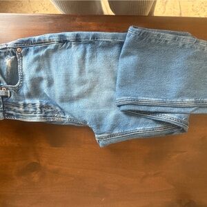 American Eagle Curvy Mom Jeans Size 2R High Rise Distressed Denim